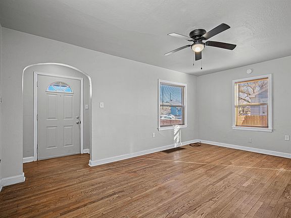 5th image of 227 Belford Ave