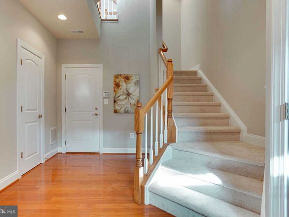 5th image of 16014 Greymill Manor Dr
