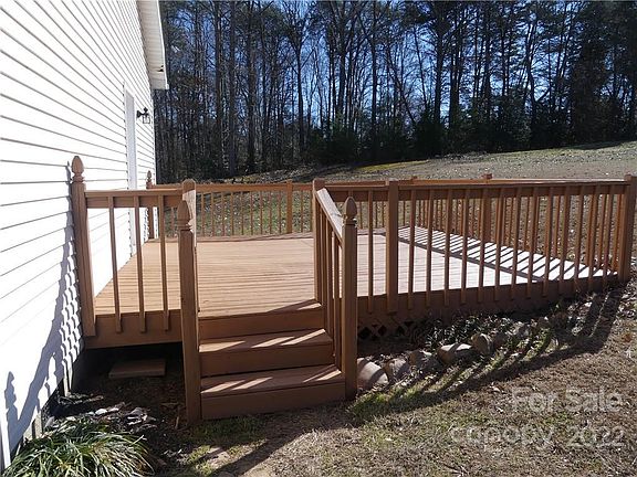 3rd image of 7107 Klondale St