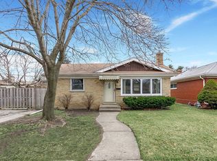 8610 Frontage Rd, Morton Grove, IL 60053