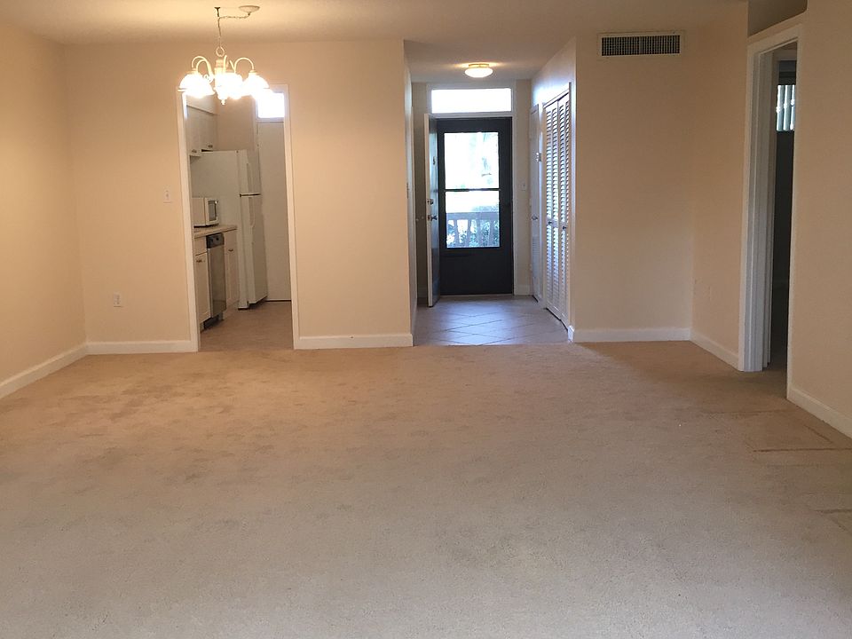 1st image of 700 Melrose Ave APT J3