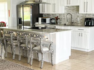 (Undisclosed Address), Sarasota, FL 34243