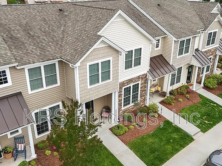 139 Rowse Dr — Photo 1