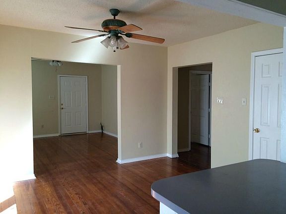 4th image of 1309 Hill Pl