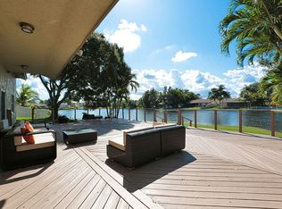 13760 Bluestone Lake Ct, Davie, FL 33325