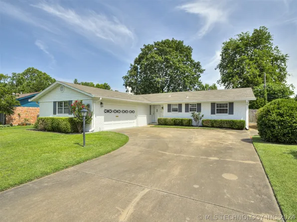 1815 E 57th Pl, Tulsa, OK 74105