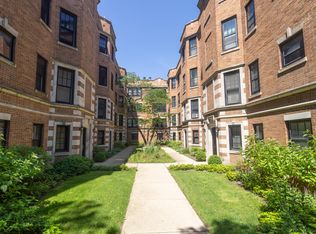 602 Sheridan Rd APT 2W, Evanston, IL 60202
