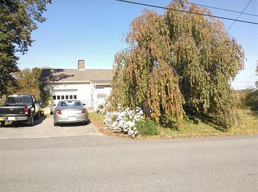 2nd image of 8 Riverview Dr