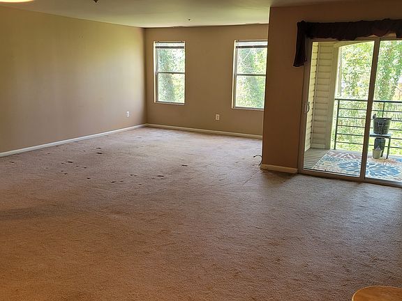 4th image of 40 Hearthstone Ct APT G