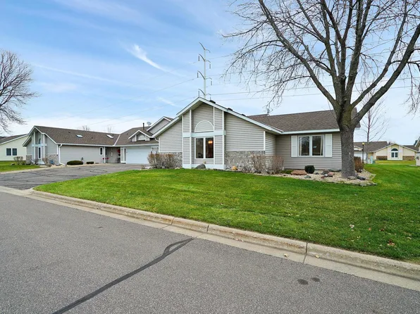 9200 Yancey Ln, Minneapolis, MN 55443