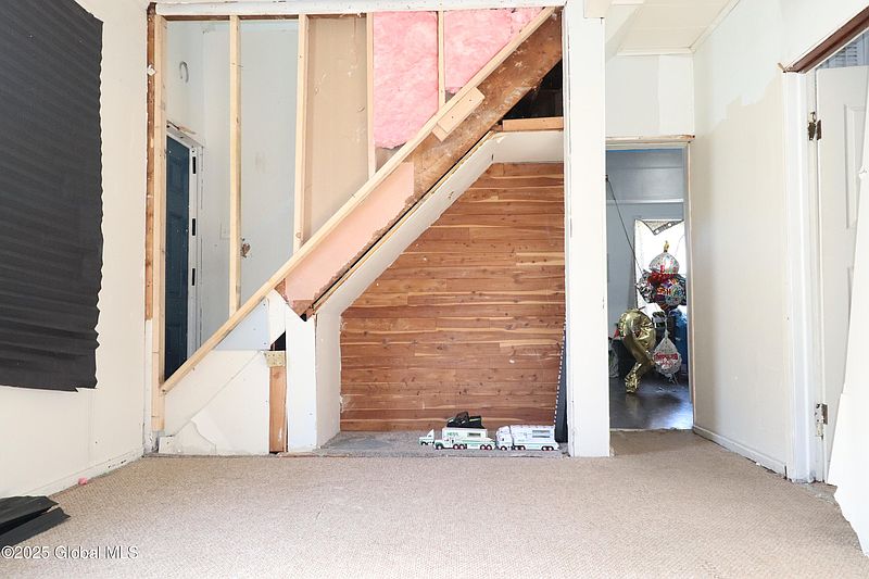 5th image of 2328 William Street