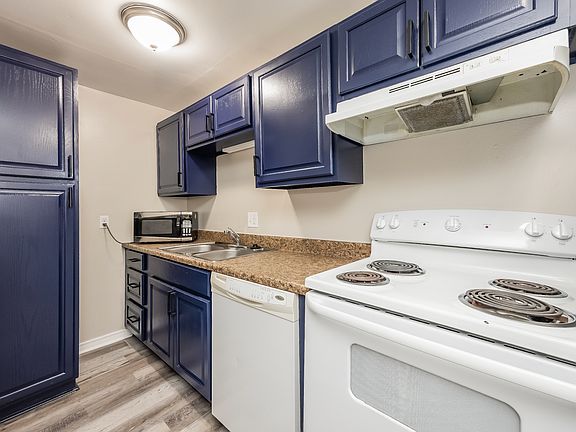 2nd image of 2130 E Boulder St #205