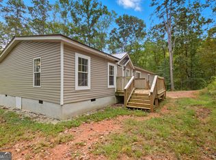 567 Cherokee Rd, Toccoa, GA 30577