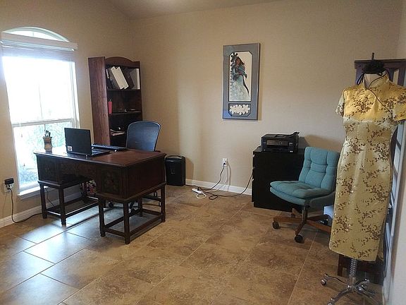 2nd image of 141 Kingfisher Ln