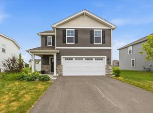 116 Fieldcrest Ave, Hampshire, IL 60140