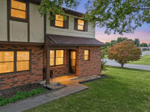121 Oakcrest Cir, Bristol, VA 24201