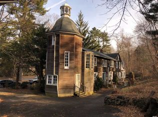 93 Brookville Rd, Glen Head, NY 11545