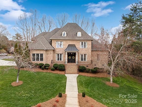 2nd image of 1838 Landry Ln