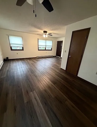 2 bed, $1,200 — Photo 2
