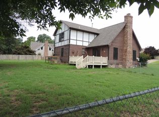 316 Fairfield Dr, Dyersburg, TN 38024