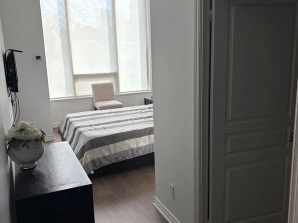 3525 Kariya Dr, Mississauga, ON