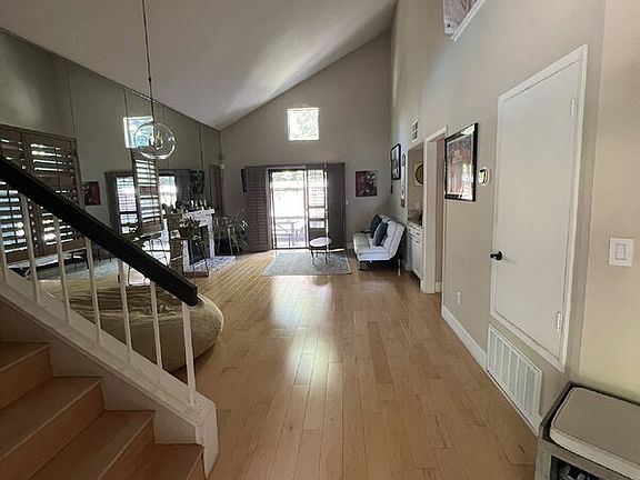 4th image of 2142 University Park Dr