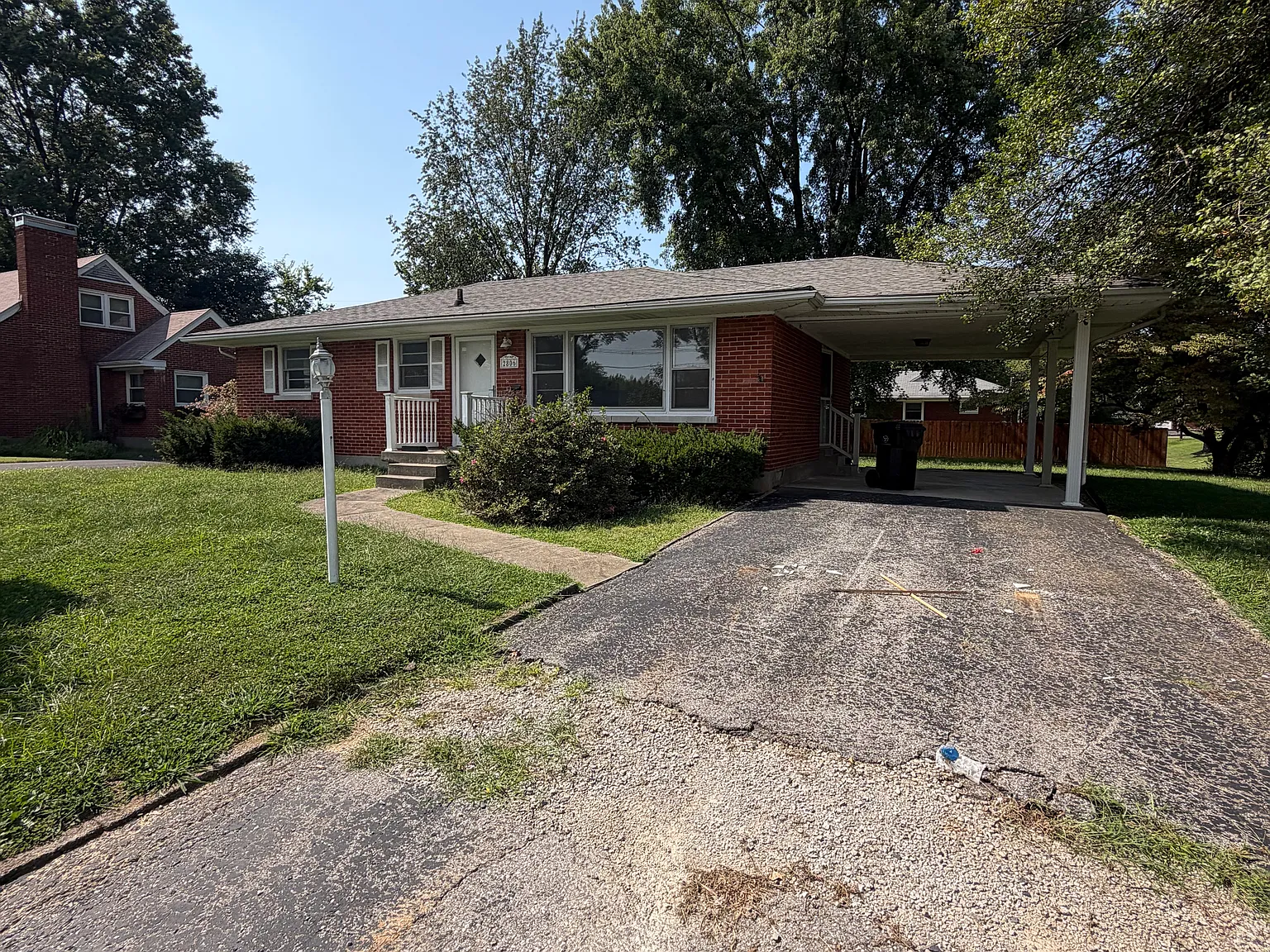 2 bed, 1000 sqft, $1,600 — Photo 2