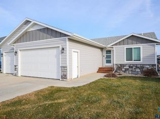 4004 S Infield Ave, Sioux Falls, SD 57110