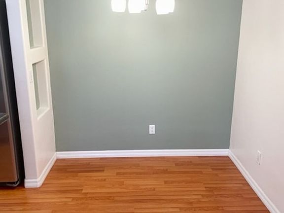5th image of 5252 Balboa Arms Dr Unit 168