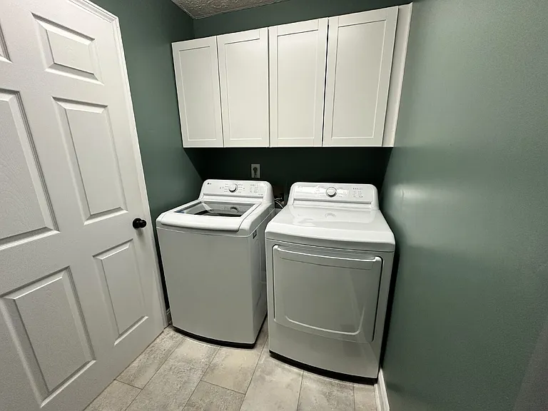 416 Georgetown Cir — Photo 12