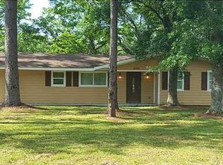 12100 Dunwood Dr, Moss Point, MS 39562