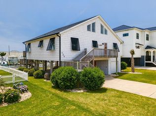 125 Sound Dr, Atlantic Beach, NC 28512