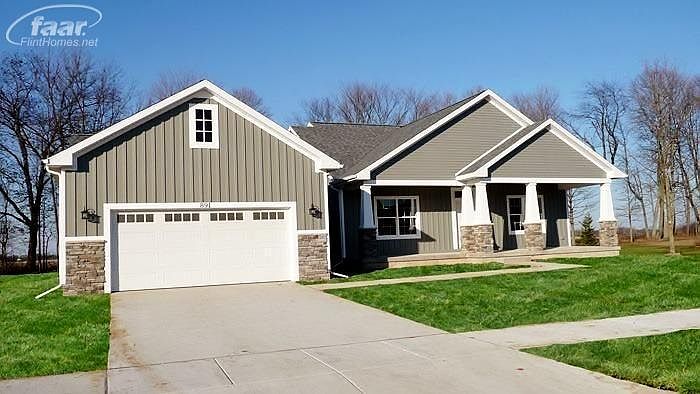 1st image of 4 Wheatland Dr