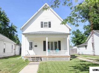 1104 Pulaski St, Lincoln, IL 62656