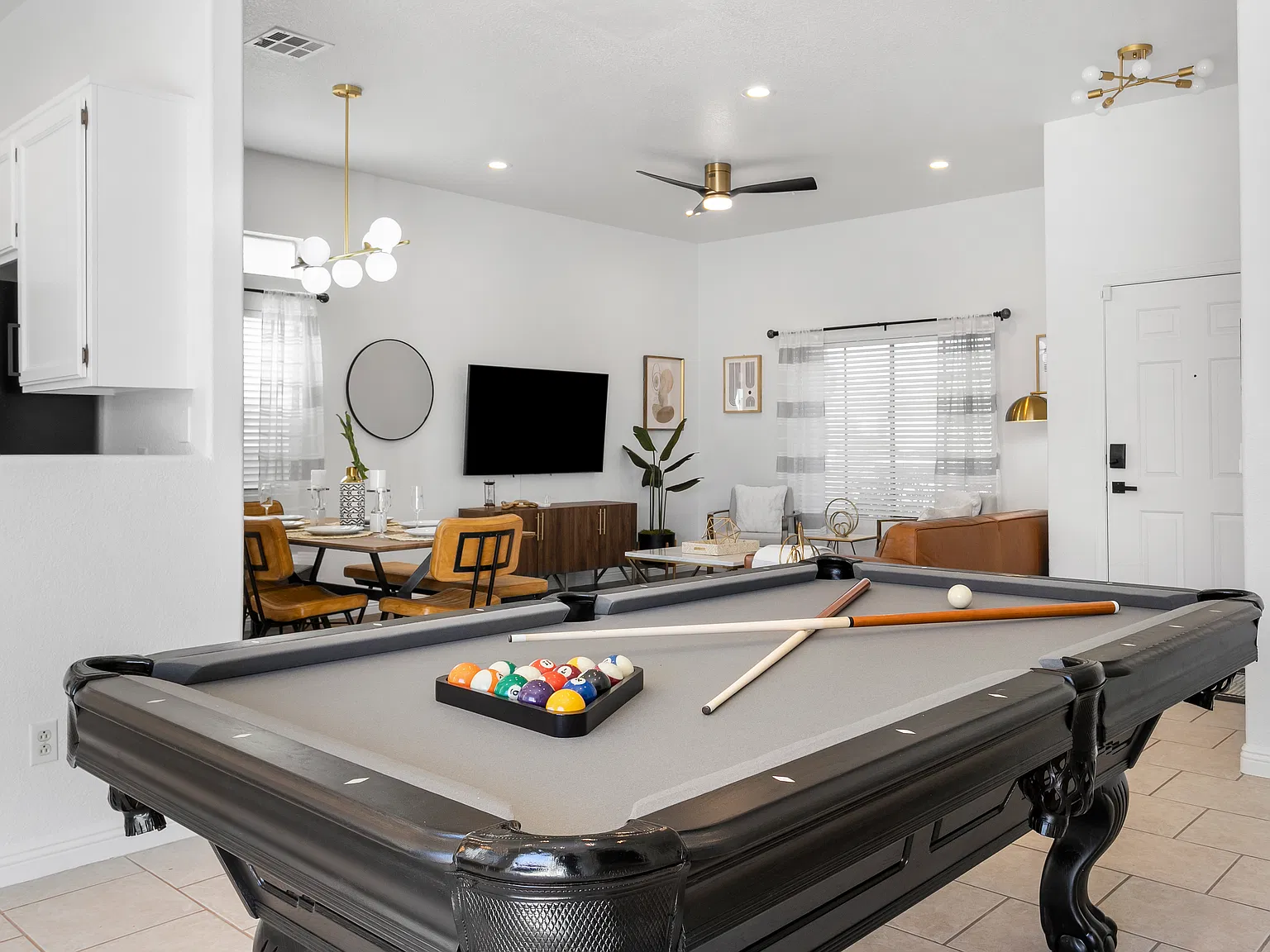 3 bed, 1407 sqft, $5,000 — Photo 4
