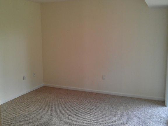 5th image of 104 Stockton Ct APT C