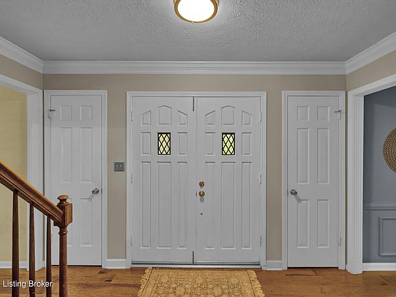 4th image of 7607 Briarwood Dr