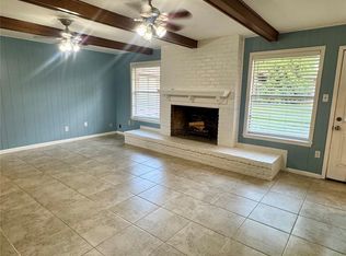 426 Shadow Creek Dr, Seabrook, TX 77586