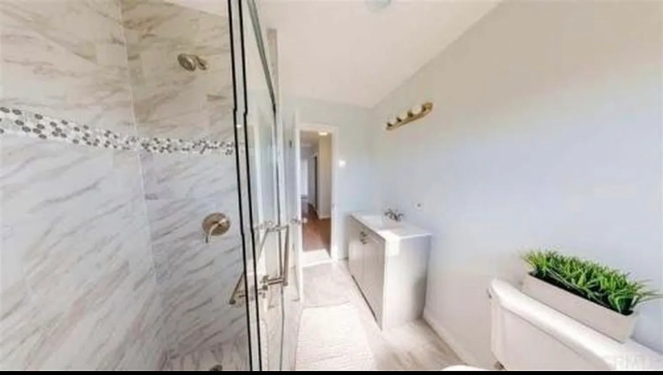 4 bed, 2293 sqft, $1,200 — Photo 3