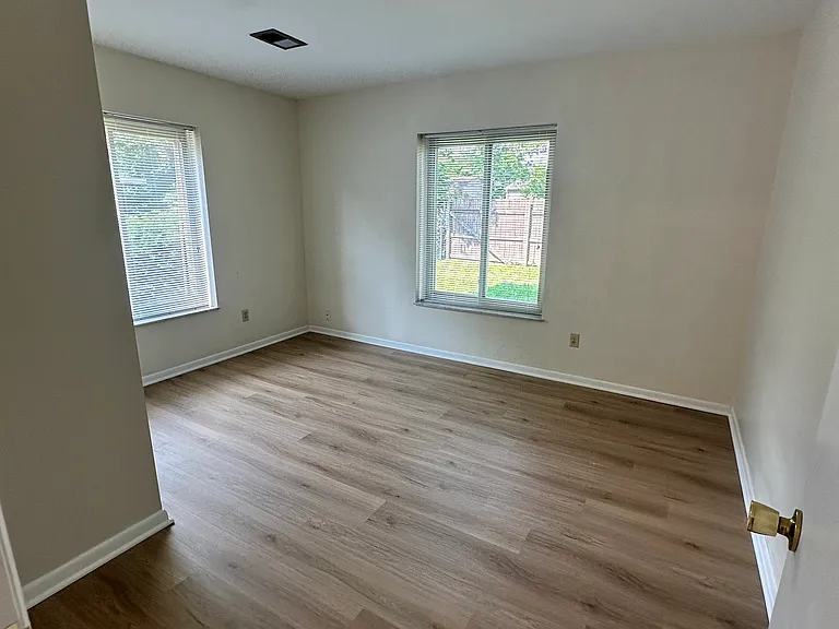 699 Wetmore Rd #G — Photo 11