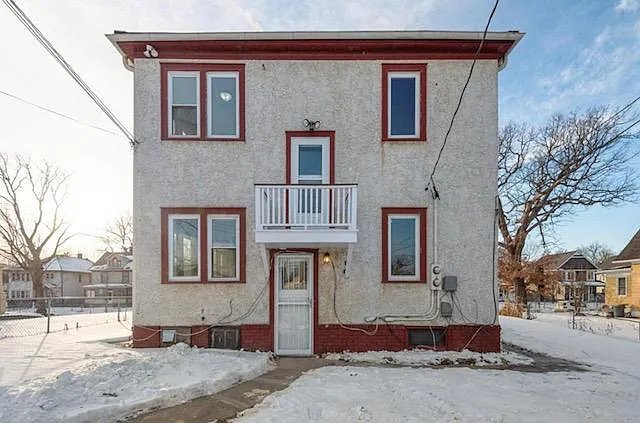 1016 Logan Ave N #2 — Photo 12