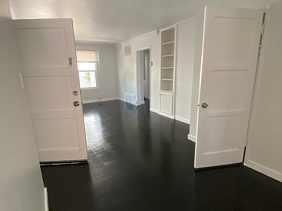 4th image of 1645 N Vista St #7456-1