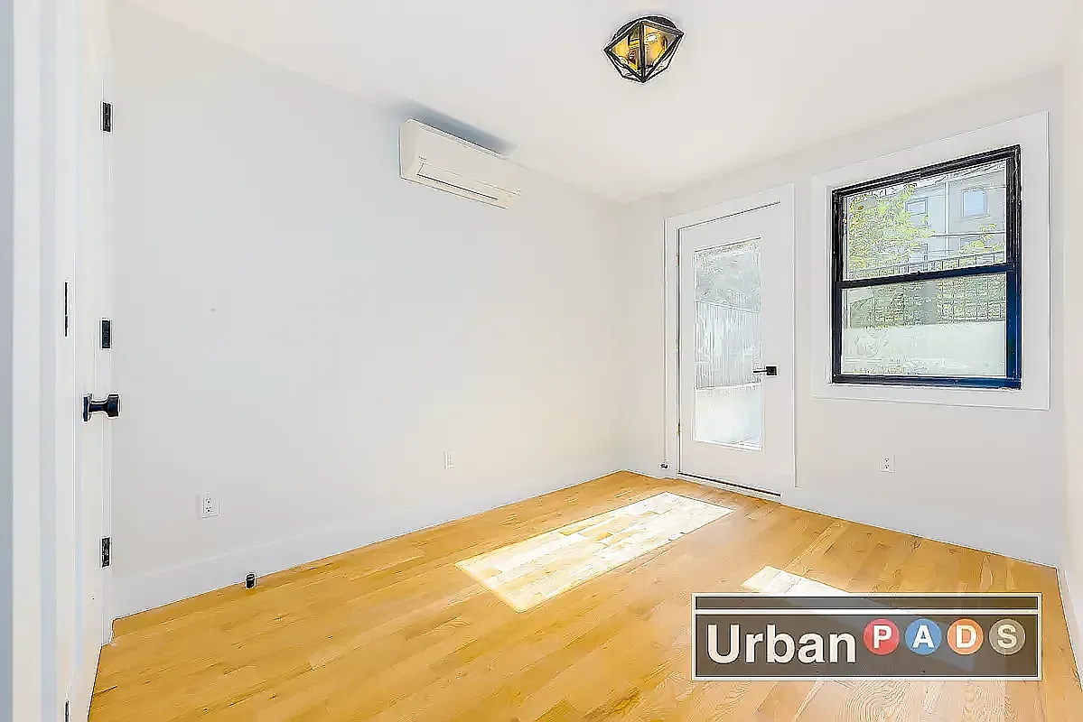 184 Adelphi Street — Photo 3