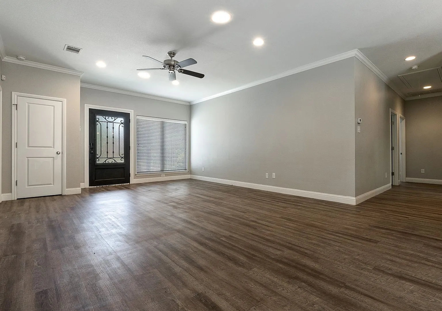 * Move In 2028 * 6 Bed 4 Bath Home, Walk To Tcu Campus, Free Monthly Housekeeping — Photo 3