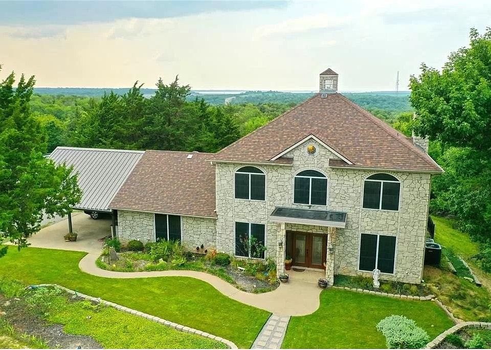 1st image of 229 Ash Dr