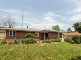 636 S Jackson Park Dr, Seymour, IN 47274