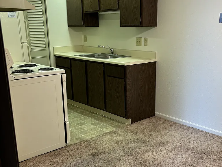 Lake View Shores — Photo 10