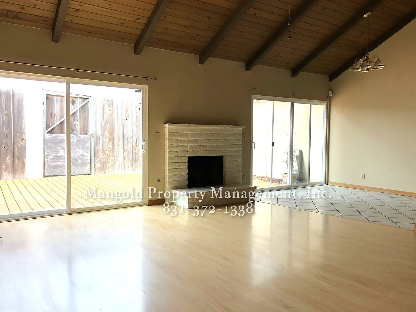 Charming 2-Bed 1-Bath Home on Cul-de-Sac — Photo 2