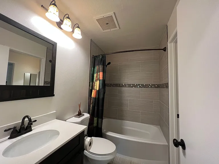 140 Uwapo Rd #16-203 — Photo 12