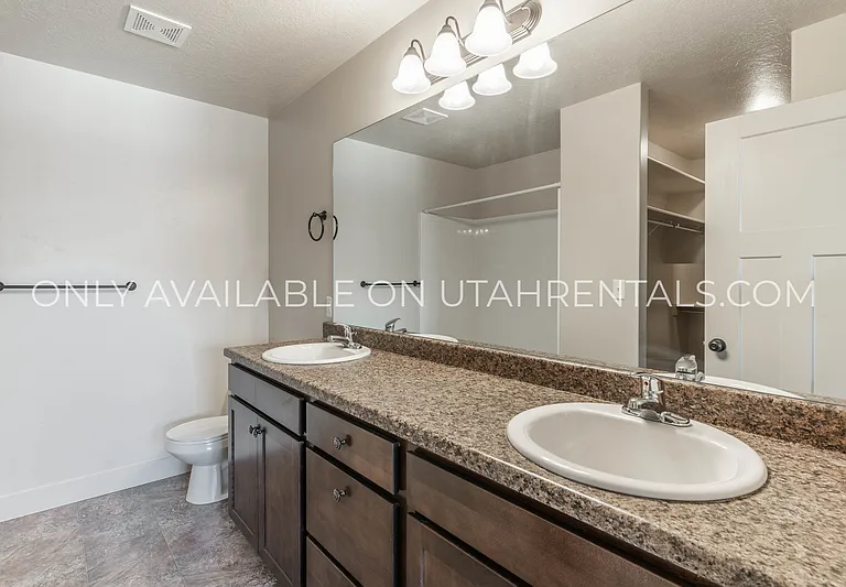 161 N 1275 W — Photo 14